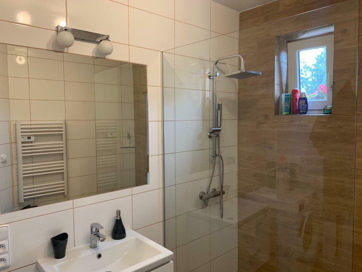 Tolarova Apartmán Pardubice Kültér fotó